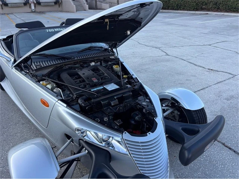2000 Plymouth Prowler - Image 28 of 31