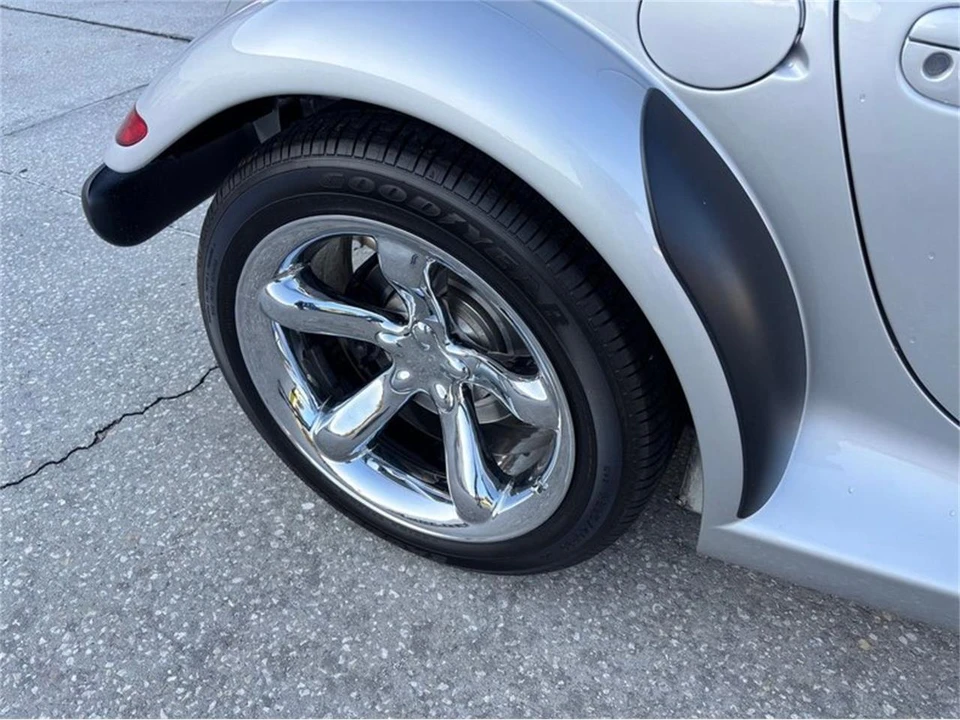 2000 Plymouth Prowler - Image 30 of 31