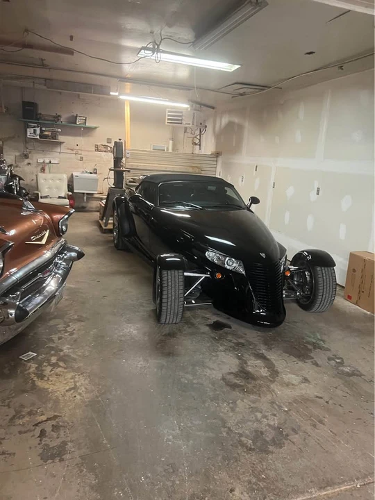 2000 Plymouth Prowler - Image 9 of 10