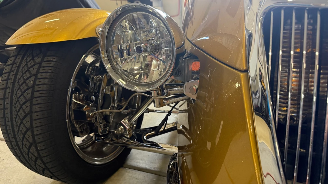 2000 Plymouth Prowler - Image 12 of 13