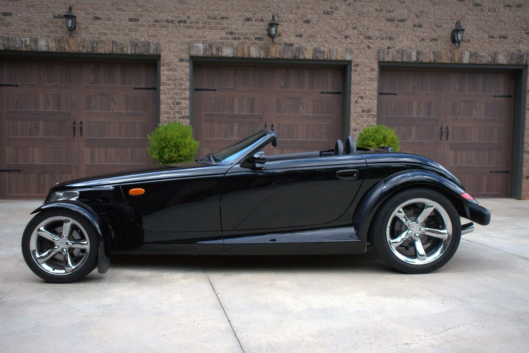 2000 Plymouth Prowler - Image 9 of 31