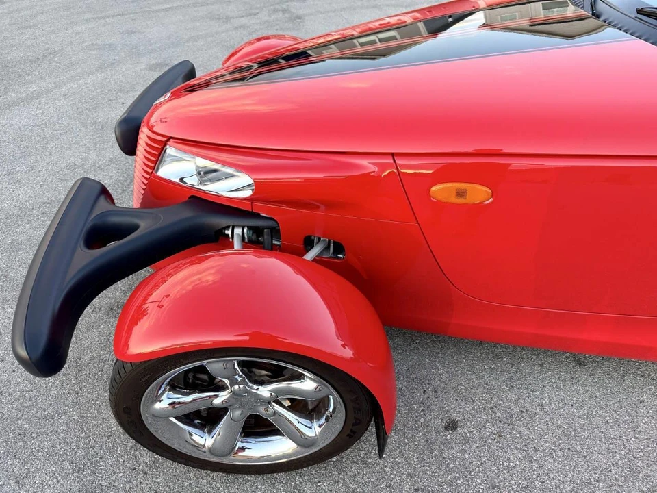 2000 Plymouth Prowler - Image 13 of 31