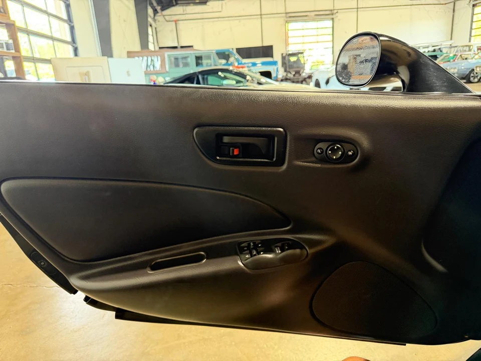 2000 Plymouth Prowler - Image 30 of 31