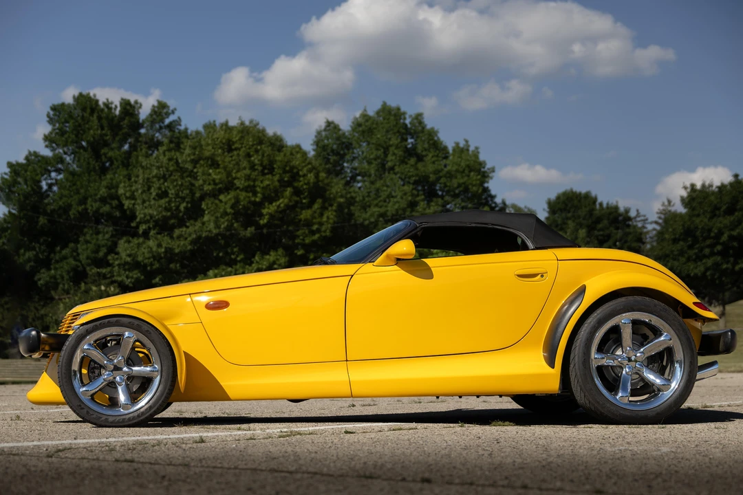 2000 Plymouth Prowler - Image 12 of 31