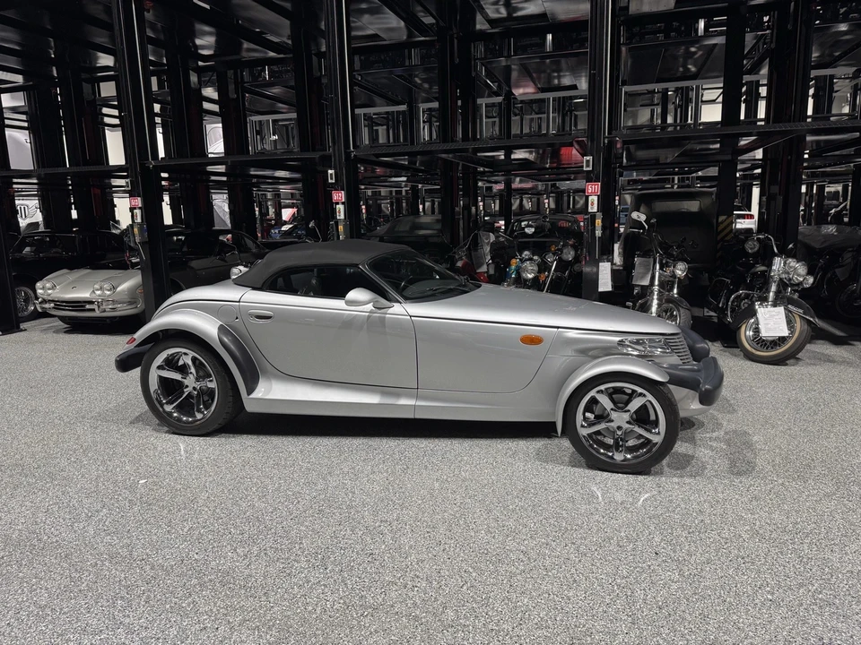 2000 Plymouth Prowler - Image 30 of 31