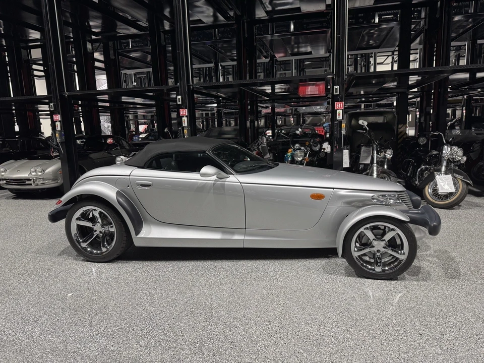 2000 Plymouth Prowler - Image 31 of 31