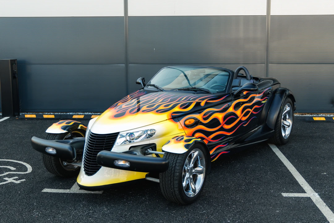 2000 Plymouth Prowler - Image 13 of 31