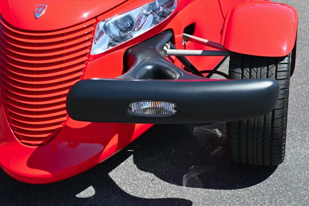 2000 Plymouth Prowler - Image 30 of 31