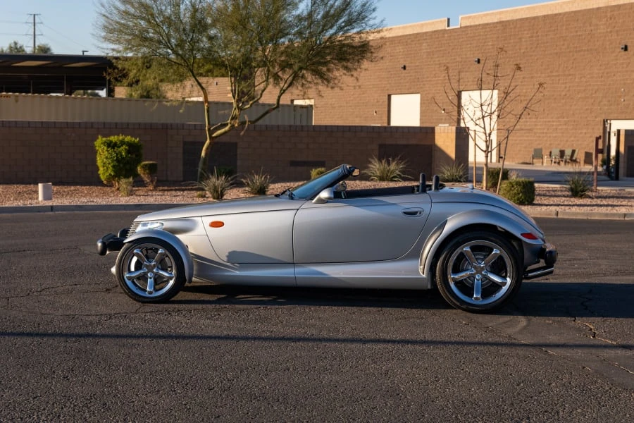 2000 Plymouth Prowler - Image 2 of 31