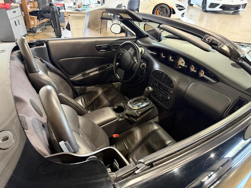 2000 Plymouth Prowler - Image 17 of 31