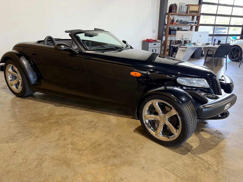 2000 Plymouth Prowler - Image 15 of 31