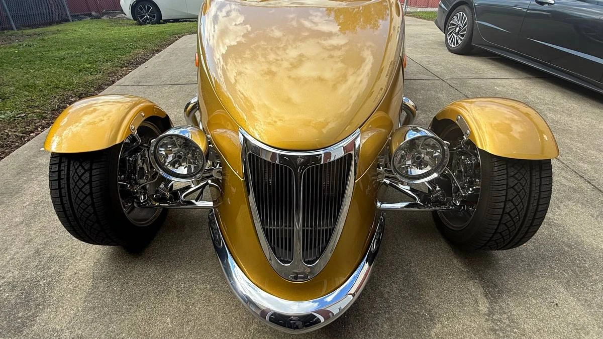 2000 Plymouth Prowler - Image 9 of 10