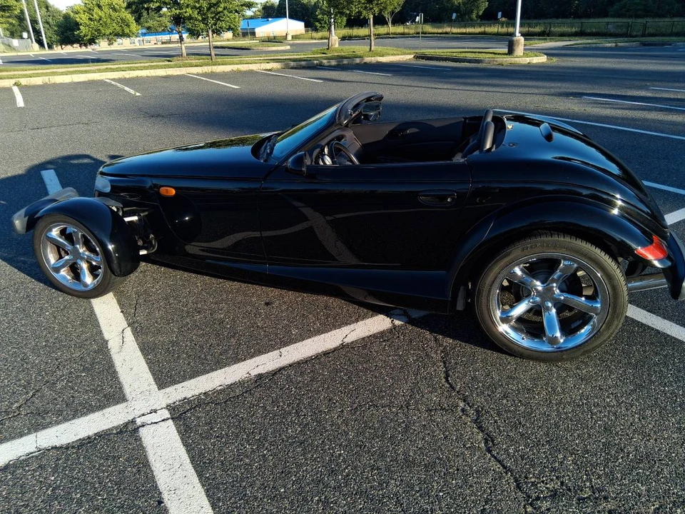 2000 Plymouth Prowler - Image 2 of 10