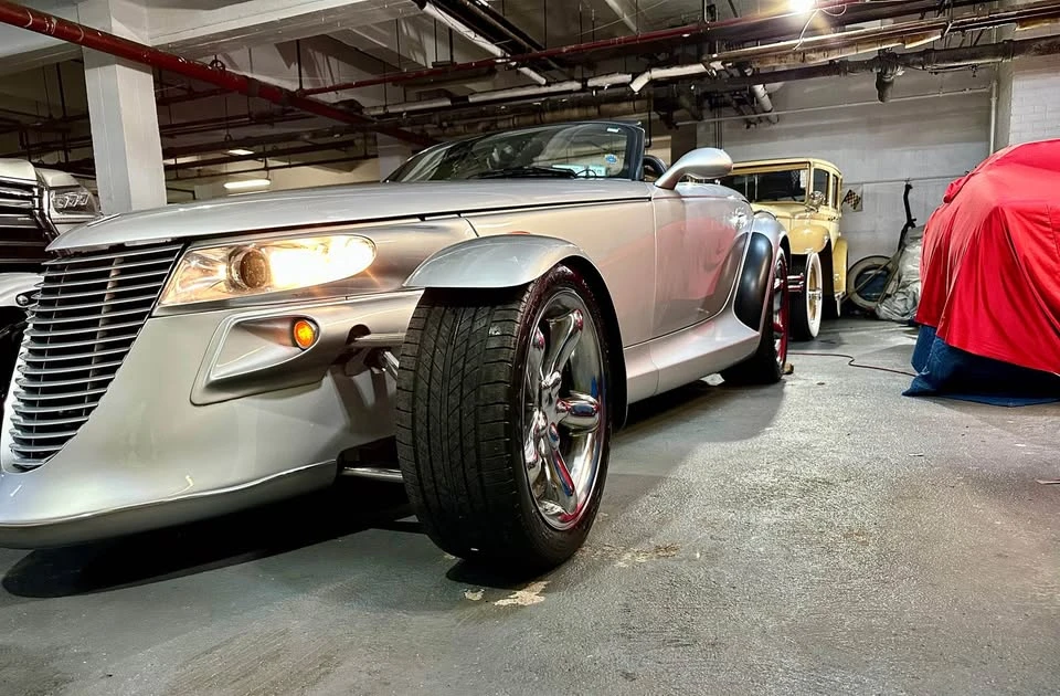 2000 Plymouth Prowler - Image 18 of 18