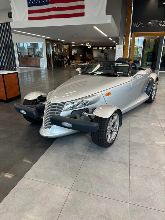 2000 Plymouth Prowler - Image 4 of 13