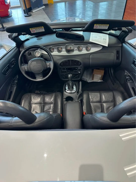 2000 Plymouth Prowler - Image 9 of 13