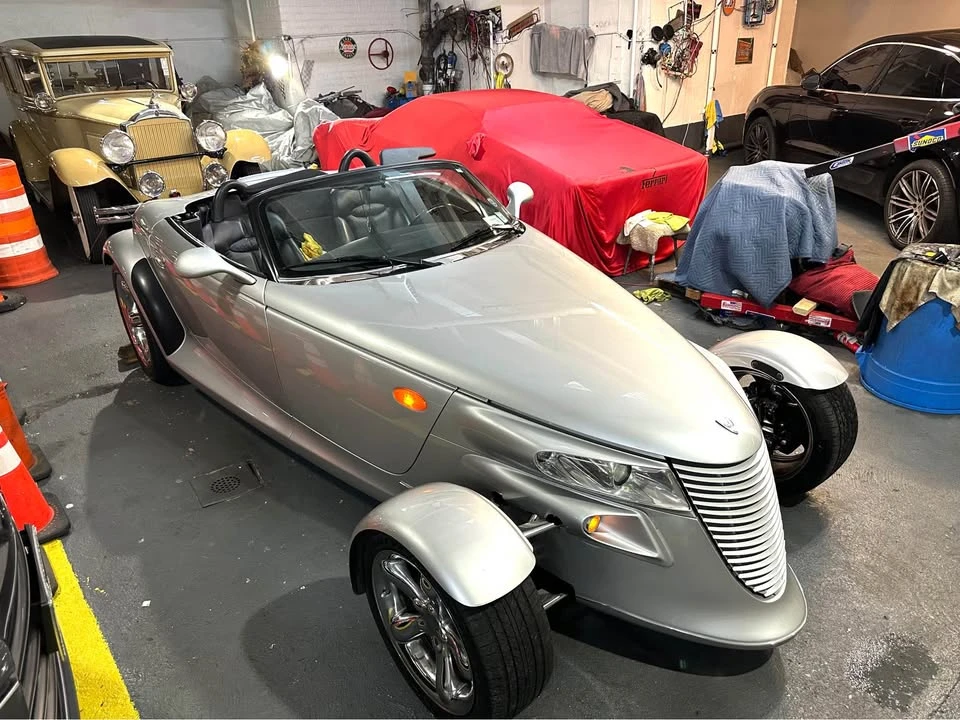 2000 Plymouth Prowler - Image 13 of 15