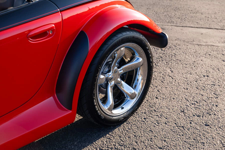 2000 Plymouth Prowler - Image 15 of 31