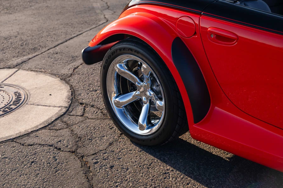 2000 Plymouth Prowler - Image 16 of 31