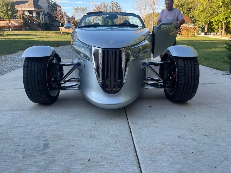 2000 Plymouth Prowler - Image 2 of 5