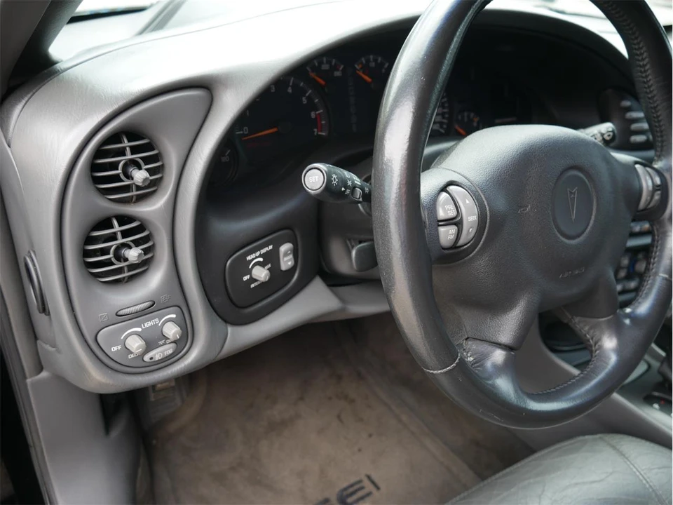 2000 Pontiac Bonneville 5th+ Gen - Image 23 of 31