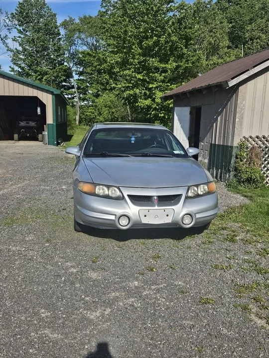 2000 Pontiac Bonneville 5th+ Gen - Image 2 of 6