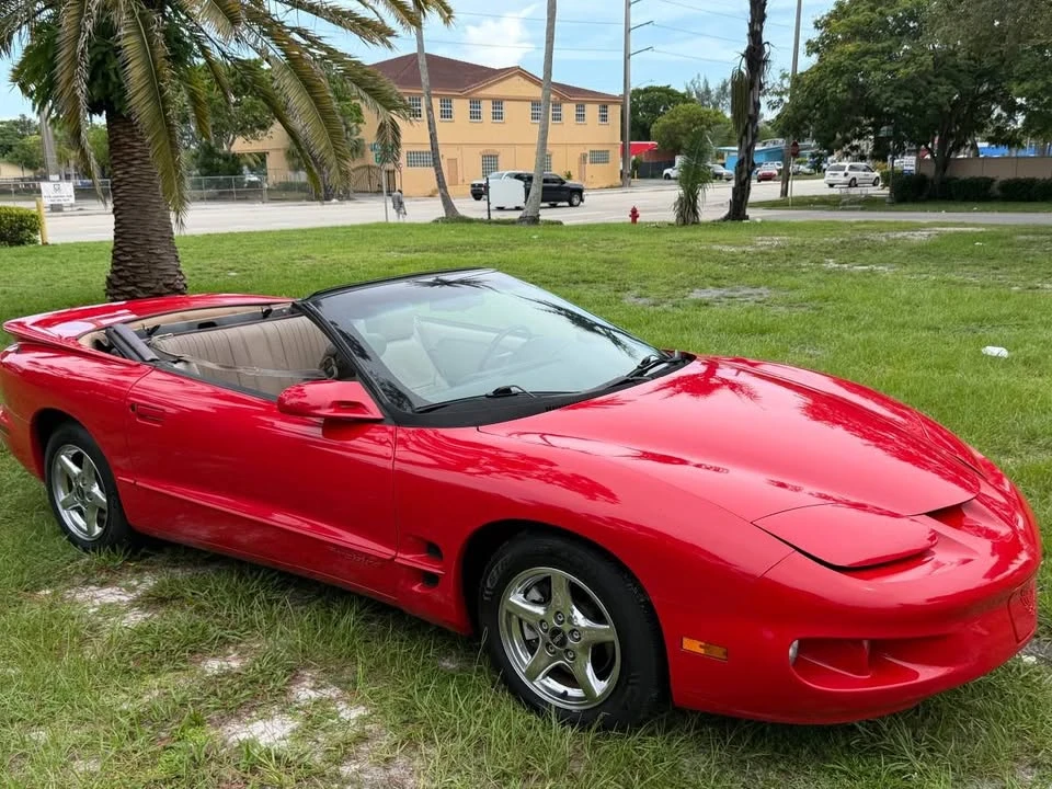 2000 Pontiac Firebird 4th Gen - Image 2 of 19