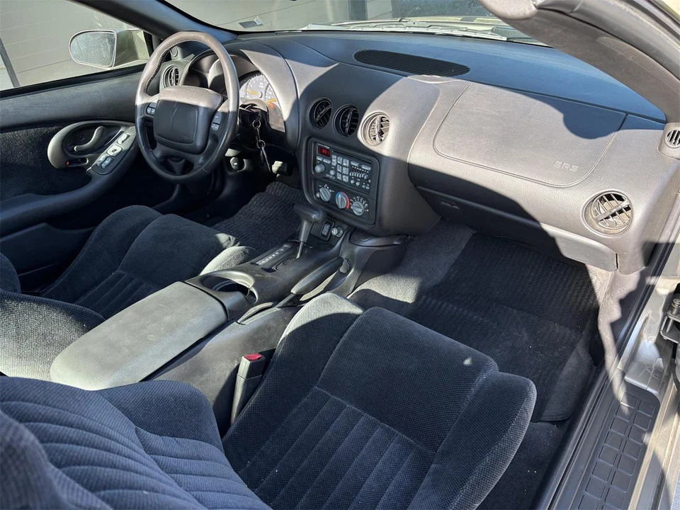 2000 Pontiac Firebird 4th Gen - Image 12 of 14