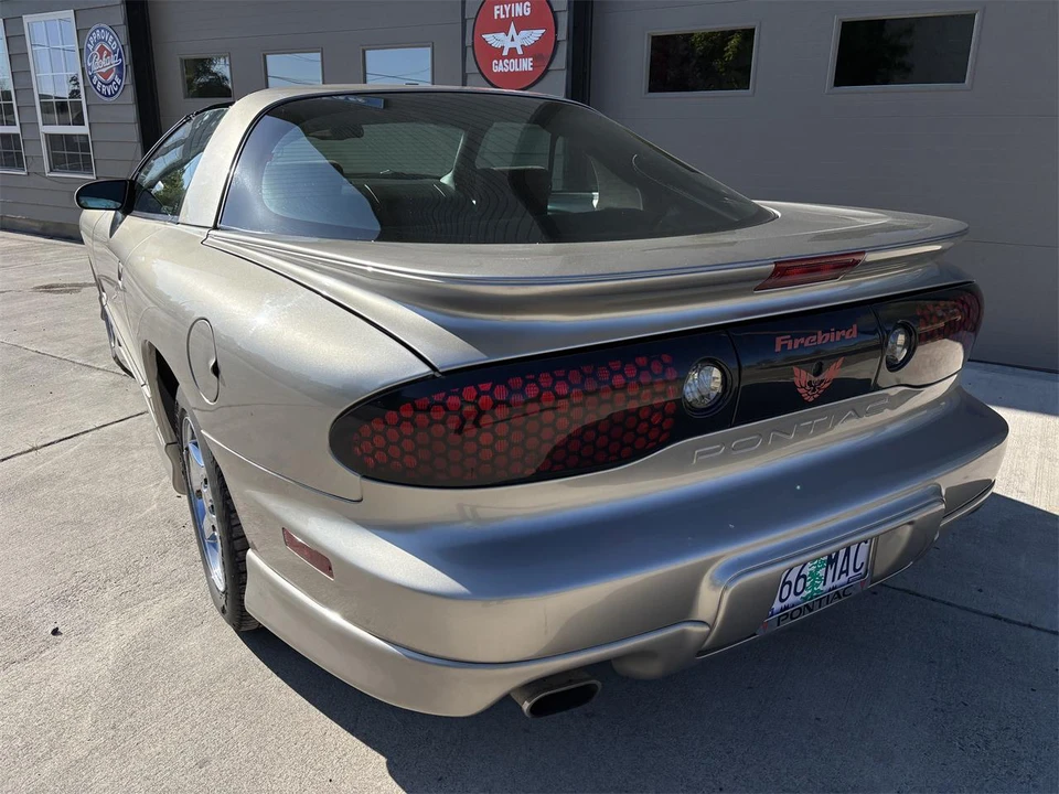 2000 Pontiac Firebird 4th Gen - Image 3 of 14