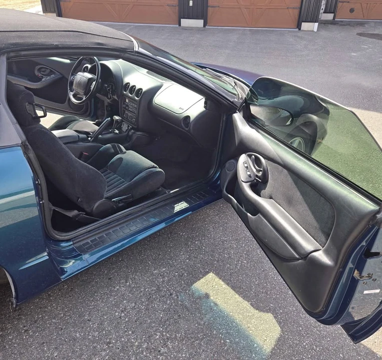 2000 Pontiac Firebird 4th Gen - Image 6 of 8