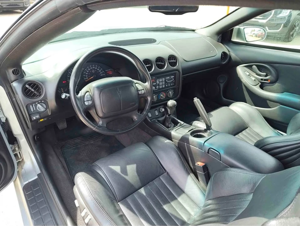 2000 Pontiac Firebird 4th Gen - Image 7 of 7