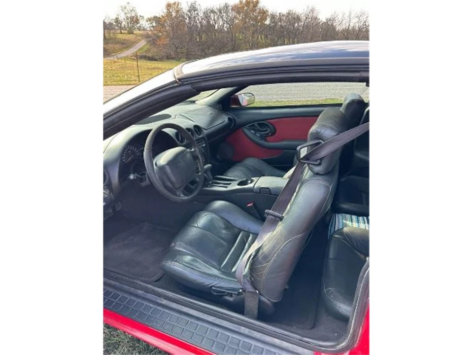 2000 Pontiac Firebird 4th Gen - Image 10 of 21