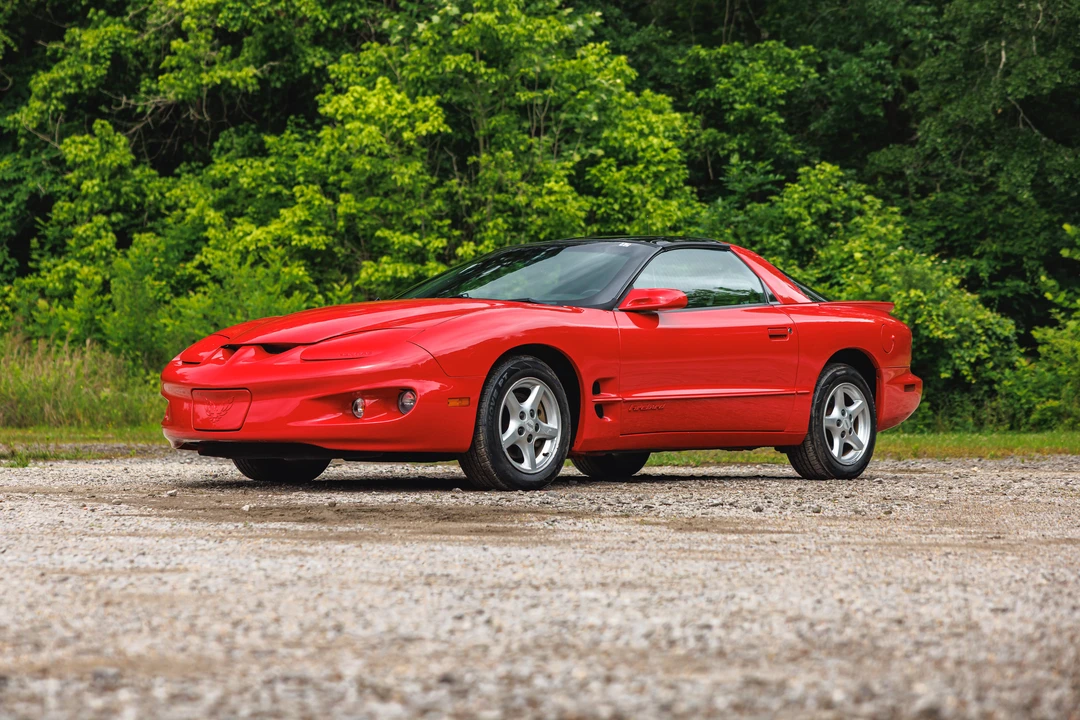 2000 Pontiac Firebird 4th Gen - Image 4 of 31
