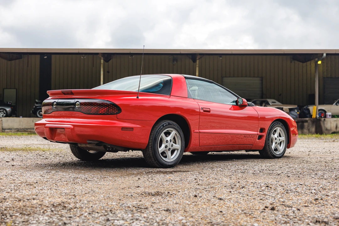 2000 Pontiac Firebird 4th Gen - Image 7 of 31