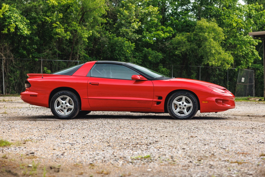 2000 Pontiac Firebird 4th Gen - Image 6 of 31