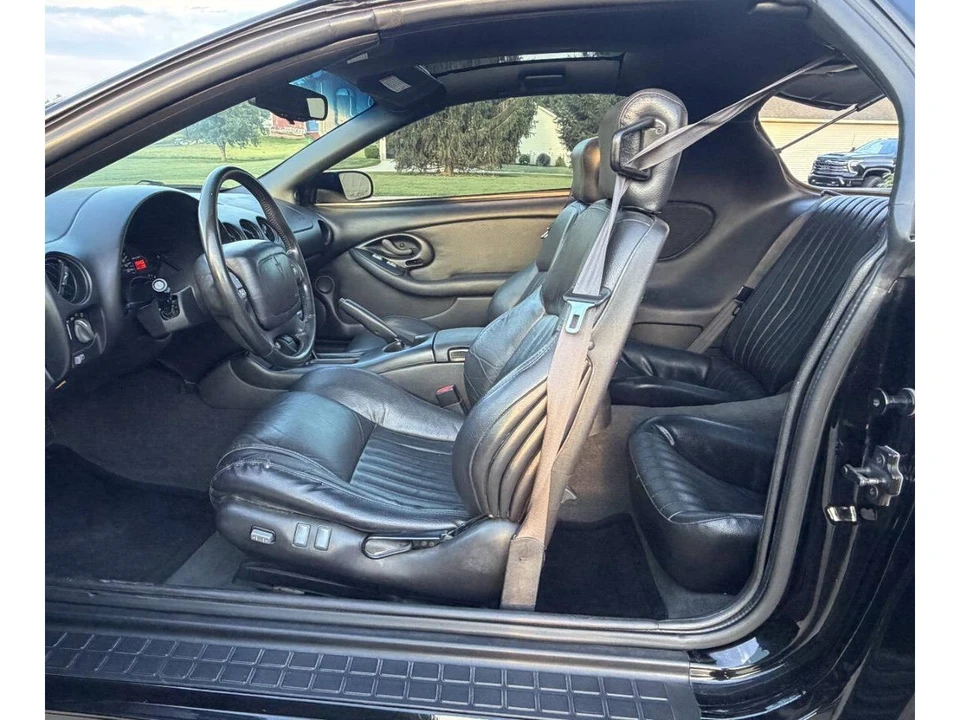 2000 Pontiac Firebird 4th Gen - Image 6 of 31