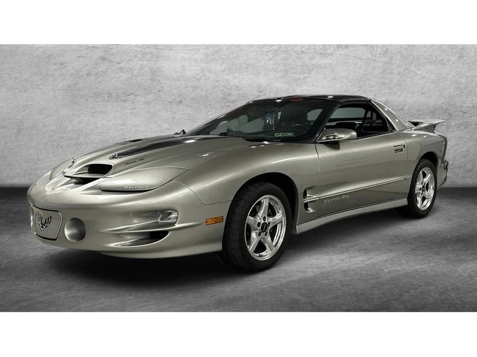 2000 Pontiac Firebird 4th Gen - Image 14 of 31