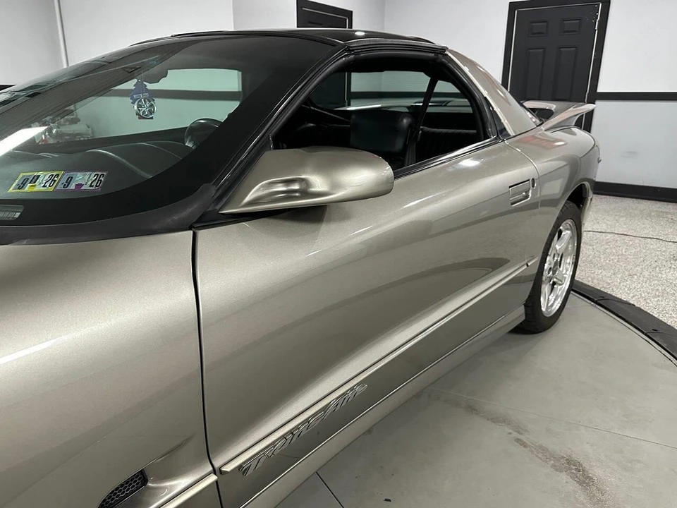 2000 Pontiac Firebird 4th Gen - Image 19 of 31