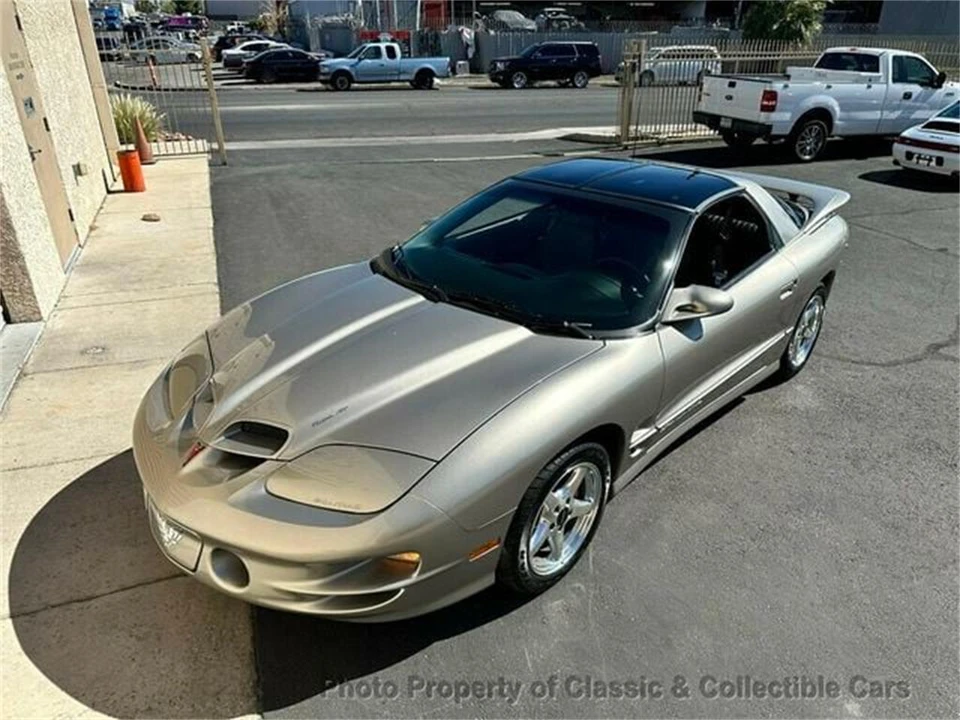 2000 Pontiac Firebird 4th Gen - Image 10 of 24