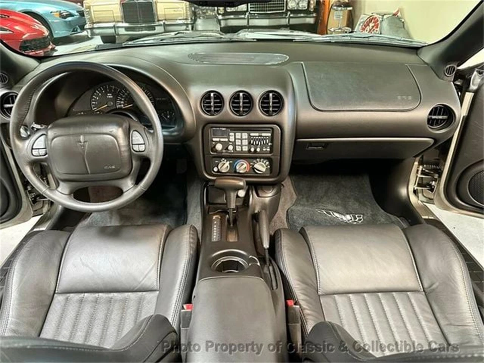 2000 Pontiac Firebird 4th Gen - Image 17 of 24