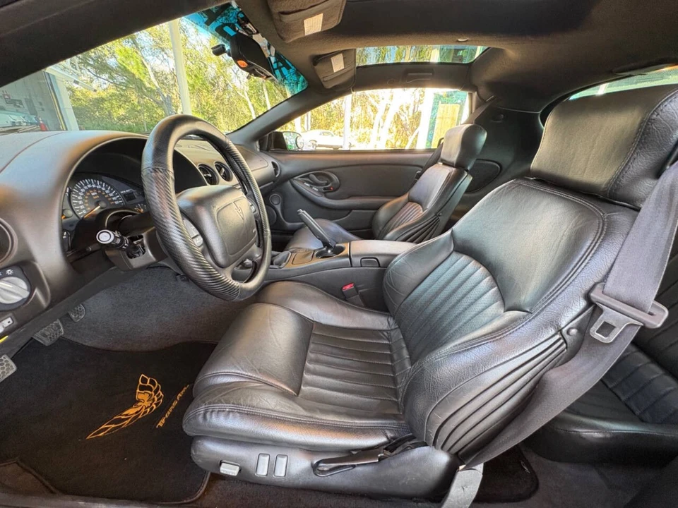 2000 Pontiac Firebird 4th Gen - Image 26 of 31