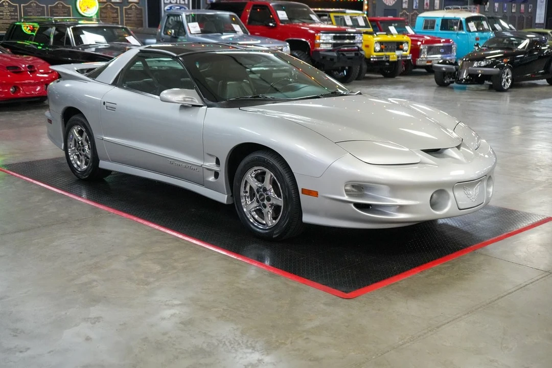 2000 Pontiac Firebird 4th Gen - Image 8 of 31