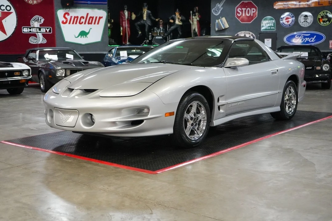 2000 Pontiac Firebird 4th Gen - Image 19 of 31