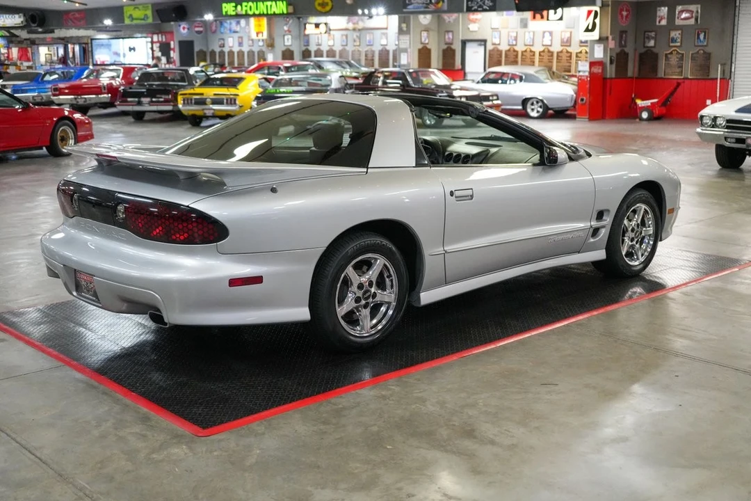 2000 Pontiac Firebird 4th Gen - Image 31 of 31