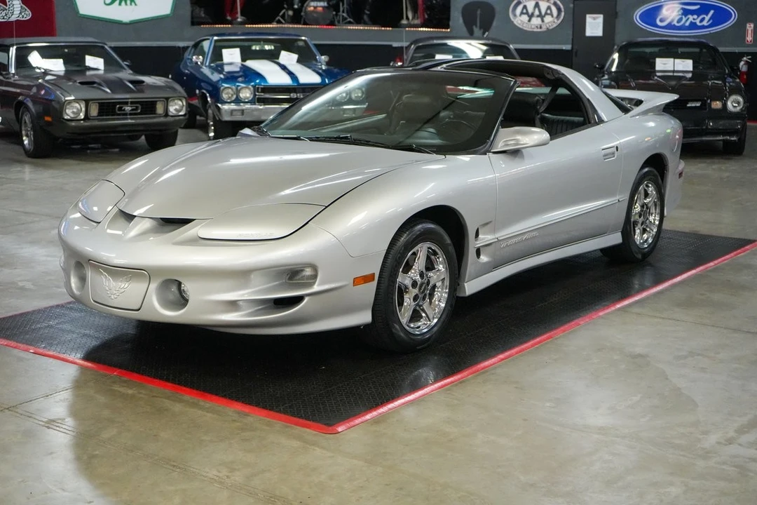 2000 Pontiac Firebird 4th Gen - Image 27 of 31