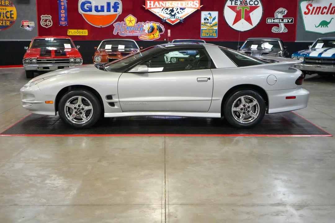 2000 Pontiac Firebird 4th Gen - Image 3 of 31