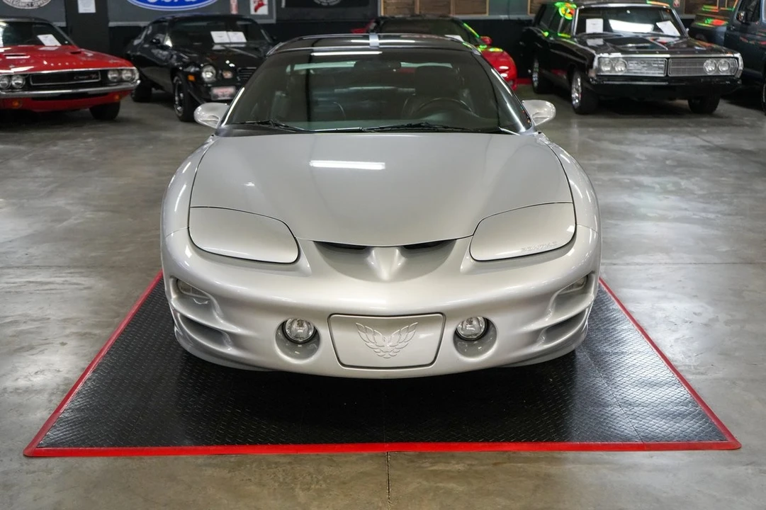 2000 Pontiac Firebird 4th Gen - Image 9 of 31