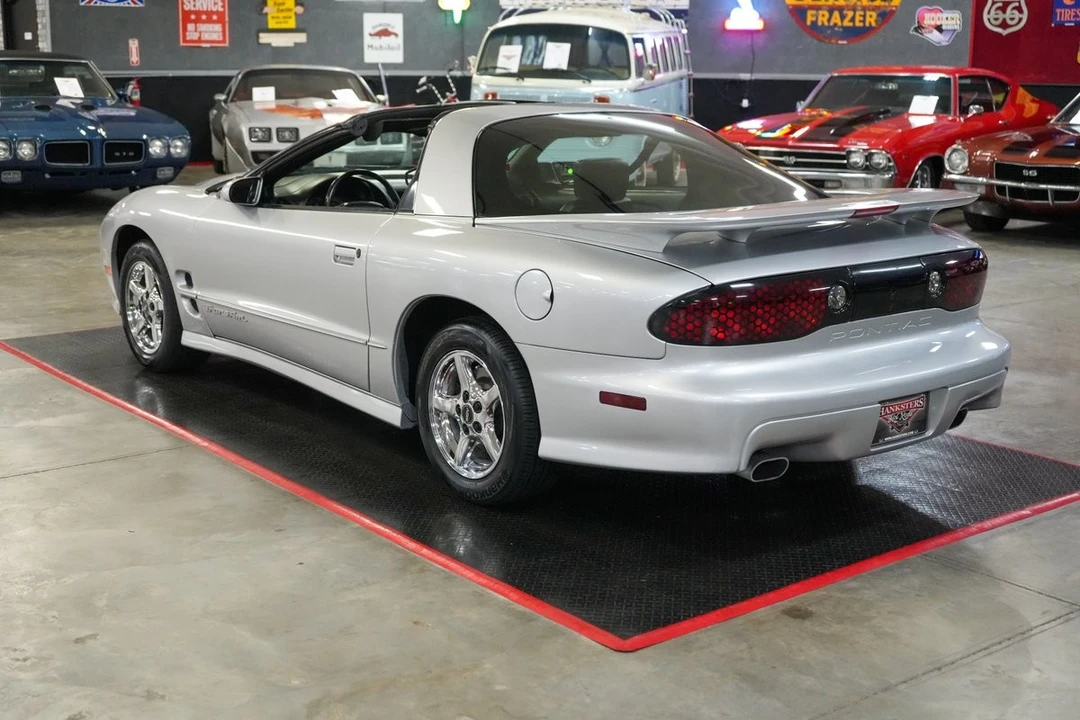 2000 Pontiac Firebird 4th Gen - Image 29 of 31