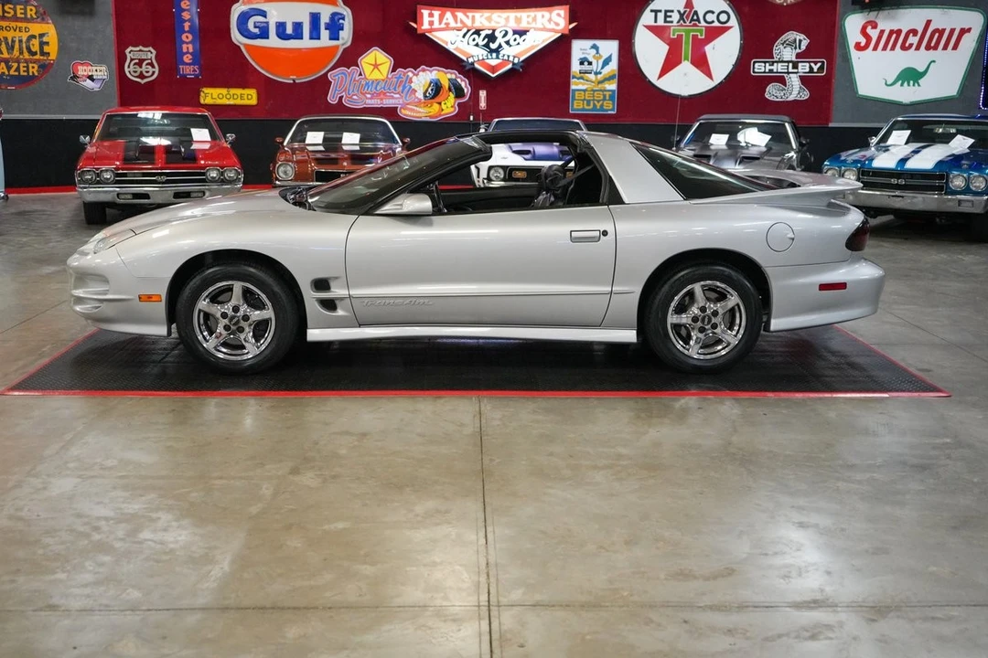 2000 Pontiac Firebird 4th Gen - Image 28 of 31