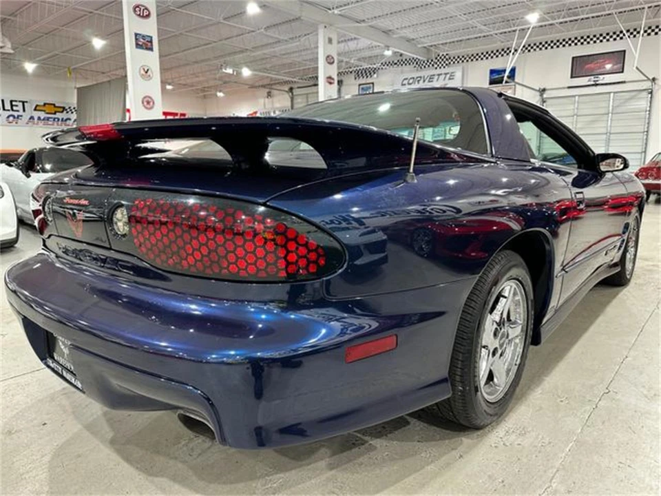 2000 Pontiac Firebird 4th Gen - Image 4 of 27